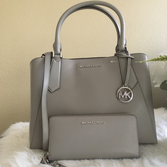 Michael Kors Handbags - Michael Kors Large Kimberly gray satchel & wallet